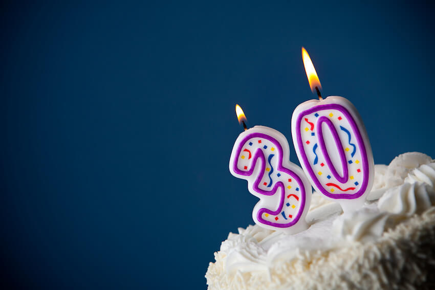 骯髒的30歲生日:30歲生日蛋糕