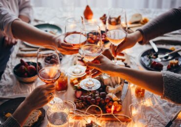 15 個美妙的秋季生日派對創意：裝飾、邀請函等