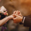 16 個最佳婚禮博客,供 Inspo 和信息計劃您的大日子