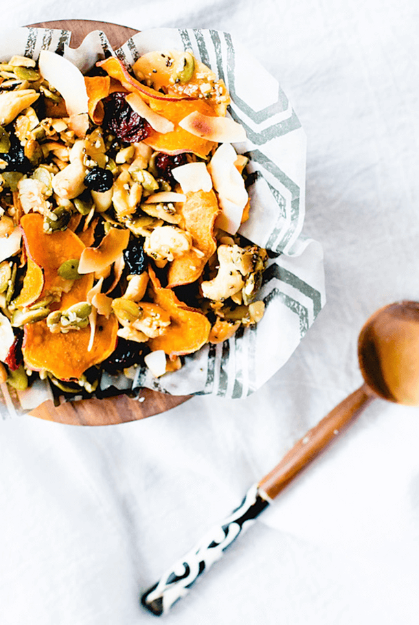 Sweet-Salty-Cashew-Cluster-Snack-Mix-4