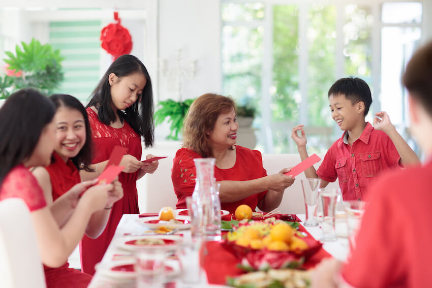 農曆新年快樂:家庭慶祝農曆新年