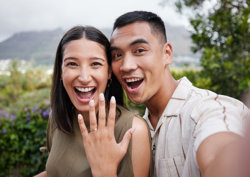 如何解決約會問題:自拍的訂婚夫婦